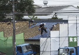 屋根や外壁材の撤去